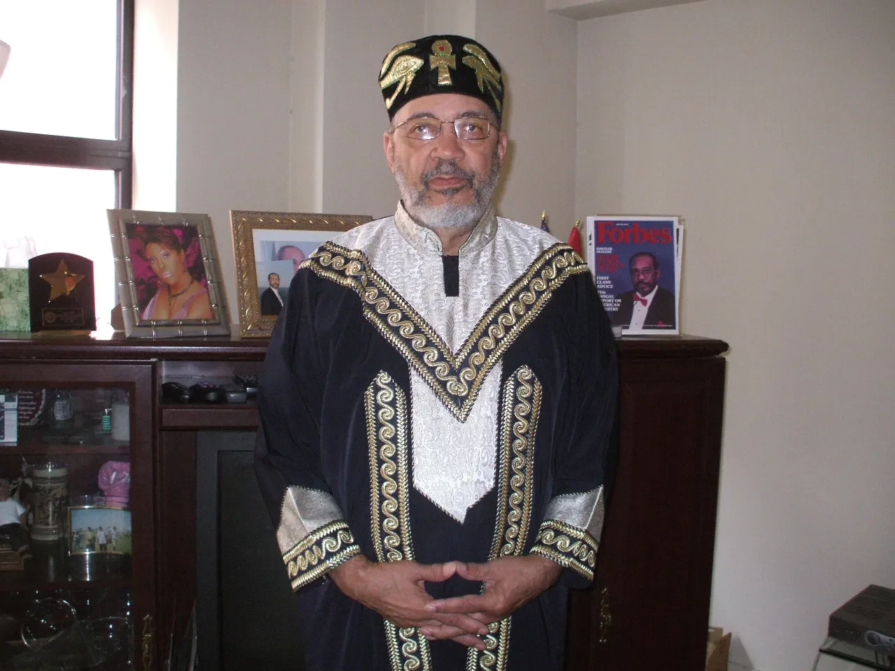 Archival image from Rommani’s Earthly Journey gallery